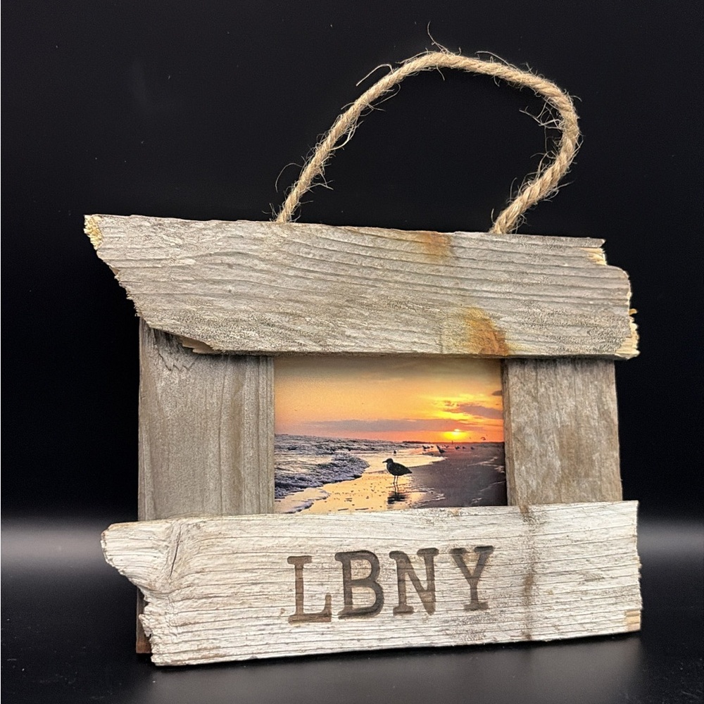 Customize a nautical photo hanger!